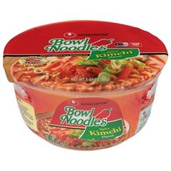 Nongshim Spicy Kimchi Flavor Ramyun Noodles with Soup Mix