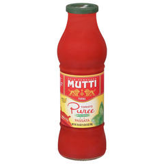 Mutti Passata Fine Tomato Puree with Basil Leaf